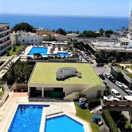 La Nogalera Apt Center *